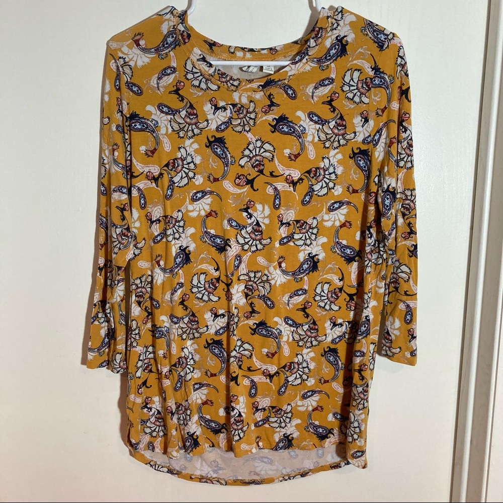 EST. 1946 Mustard Yellow Paisley Floral 3/4 Sleeve Knit Top Medium